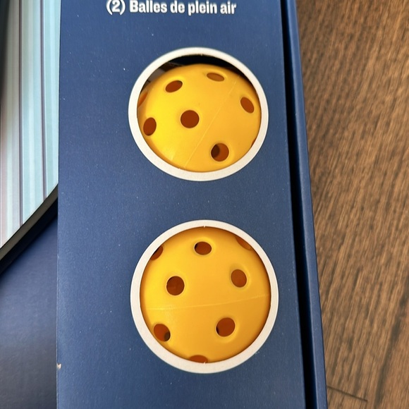 NEW Tommy Bahama Red And Blue Striped PICKLEBALL Paddle SET - Picture 3 of 6